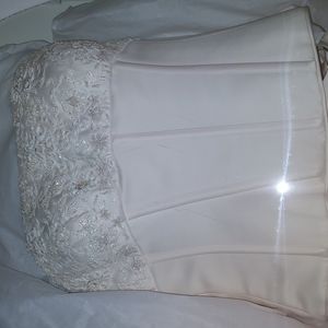 DAVIDS BRIDAL 2 PIECE CORSET WEDDING GOWN W/ MERMAID LACE FLARE SKIRT